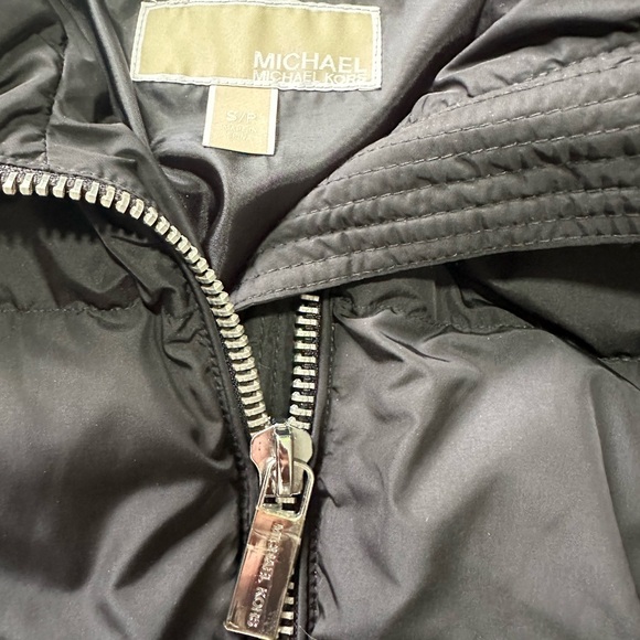 Mickael Kors puffer coat small size - Picture 2 of 4